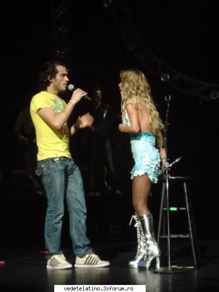 anahi poncho