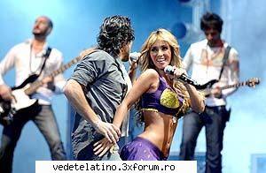 anahi poncho