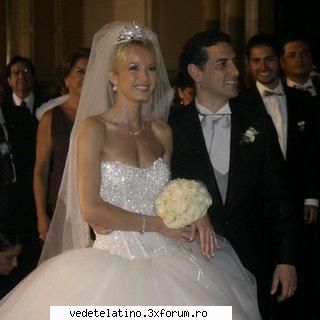 poze vedete mirese julia vesta diseo massimo gasparn blanco con corpio tejido con cristales