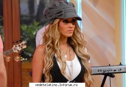 :) anahi