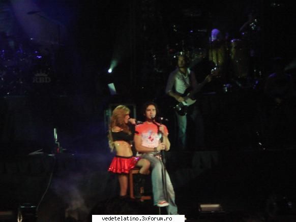 anahi poncho