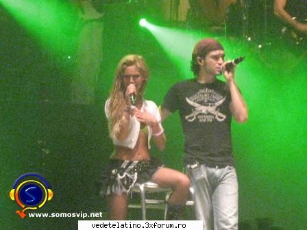 anahi poncho
