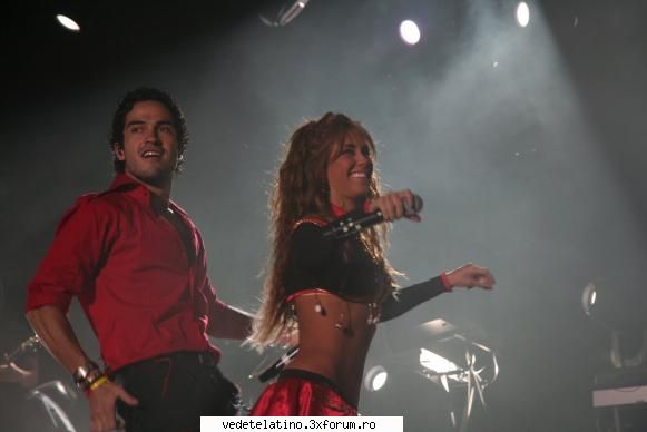 anahi poncho