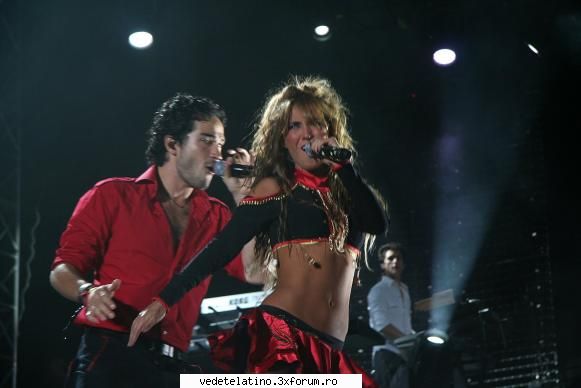 anahi poncho