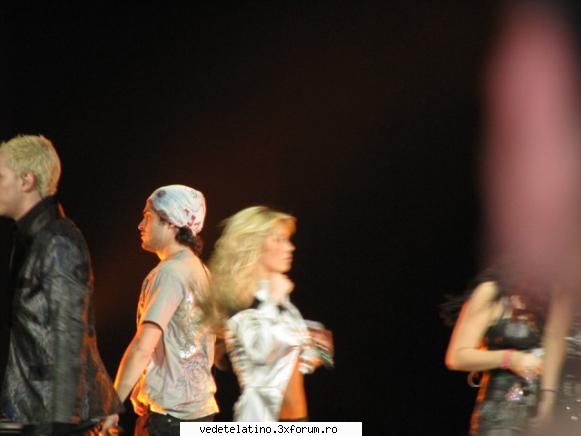 anahi poncho