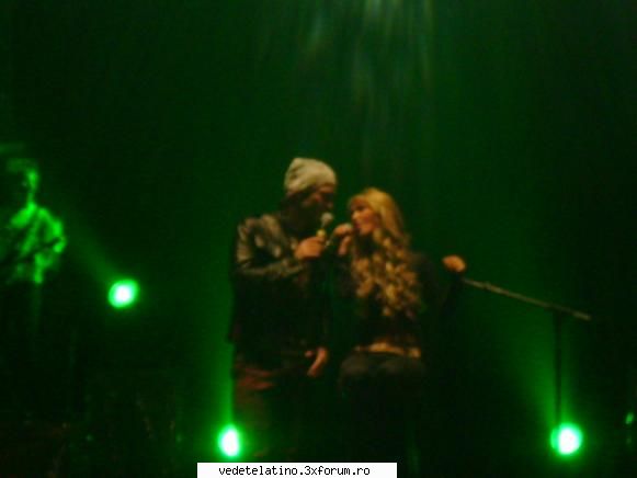 anahi poncho
