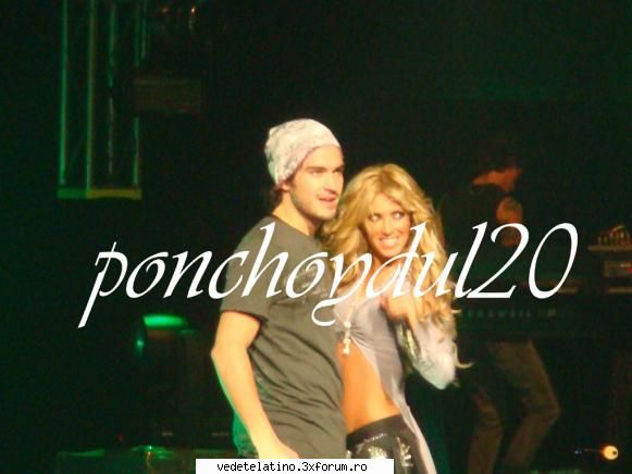 anahi poncho